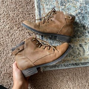 Sporto Leslie Women’s Brown Lace-Up Combat Winter Boots Size 7.5